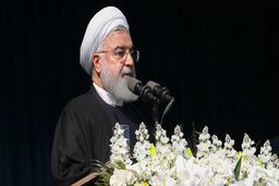 روحانی: اگر پول نفت کمتر به ما برسد از جای دیگر جبران می کنیم