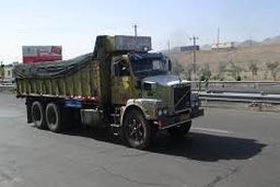 مذاکره برای رفع ممنوعیت تردد بار و مسافر از مرز بازرگان ادامه دارد