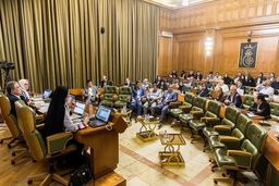 انتقاد تند از «انتصابات شبانه» افشانی