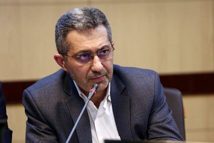 معاون وزیر بهداشت: کرونا در بدبینانه‌ترین حالت تا خرداد ادامه خواهد داشت / لزوم لغو تمامی بازی‌های ورزشی