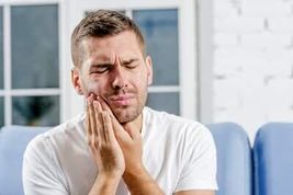 چگونه از شر دنداندرد در خانهنشینی کرونایی خلاص شویم؟