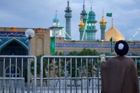 زیارت حرم‌ها در روز‌های کرونایی؛ توصیه‌های بهداشتی که زائران باید آویزه گوش کنند
