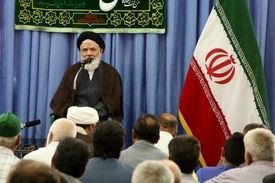 صحبت های خطرناک یک امام جمعه /بوی تهدید جمهوریت به مشام می رسد /اینجا ایران است نه افغانستان