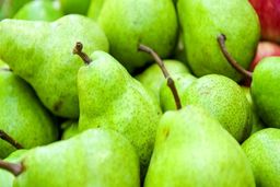 گلابی آمریکایی و چینی در سبد خریداران ایرانی!
