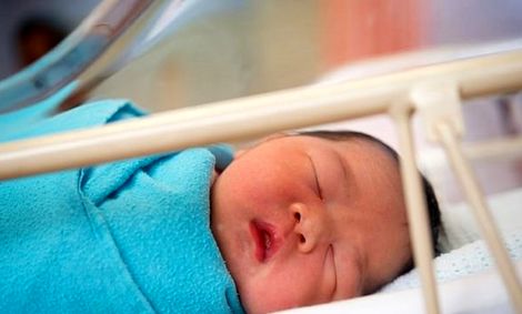فروش نوزاد تازه متولد شده بخاطر بیکاری!