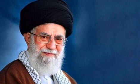 امام خامنه‌ای: فقدان آیت‌الله مصباح خسارتی برای حوزه‌ی علمیه و معارف اسلامی است/ سوگوار این برادر قدیمی هستم