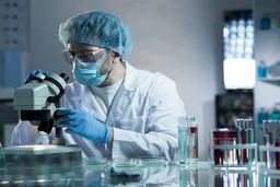قرنطینه اجباری مبتلایان به کرونای انگلیسی/ تست سریع کرونا به مطب پزشکان می‌آید