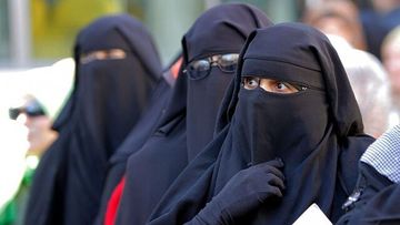 سوئیسی‌ها به طرح «ممنوعیت پوشش کامل صورت» رای مثبت دادند
