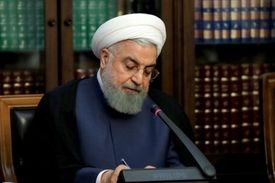 درخواست برخورد قضایی با روحانی برای موج چهارم کرونا