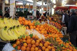 میوه تا هفته آینده ۲۰ درصد ارزان می شود