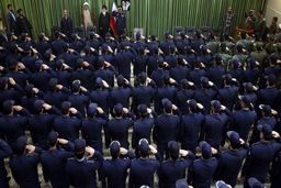 جنجال سلام نظامی همافران مقابل ” آیت الله علم‌الهدی”