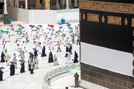 کدام واکسن کرونا در ایران مجوز عمره را می‌گیرد؟