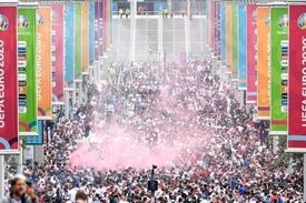 فینال یورو ۲۰۲۰ منبع پخش کرونا لقب گرفت
