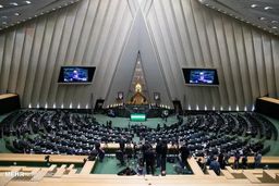 بررسی صلاحیت وزیر پیشنهادی کار/ نظر موافقان و مخالفان