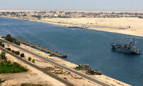 کانال سوئز مسدود شد