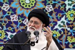 اقدامات دولت ما به جایی رسیده که دیگر به انتقال پول از طریق بانک‌های بین‌المللی احتیاج نداریم