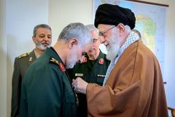 مشروح بیانات رهبر معظم انقلاب در مراسم اعطای نشان عالی ذوالفقار به سردار سلیمانی