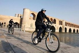 تا اطلاع ثانوی ورزش زنان در اصفهان ممنوع!