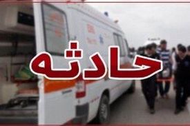 مصدومیت ۱۱ نفر بر اثر برخورد مینی بوس و تریلی در انزلی