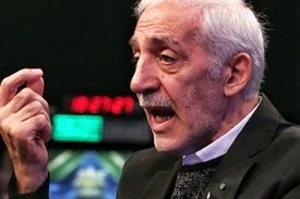 این همه فحشا می‌شود، در همان مشهدی که زنان را راه ندادند استادیوم