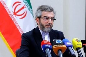 دشمن را در شکاف میان سیاست خارجی و دفاعی ناکام گذاشتیم