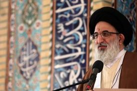 حسینی همدانی:مهم ترین قدم برای برطرف کردن مشکلات اقتصادی مردمی کردن یارانه ها است