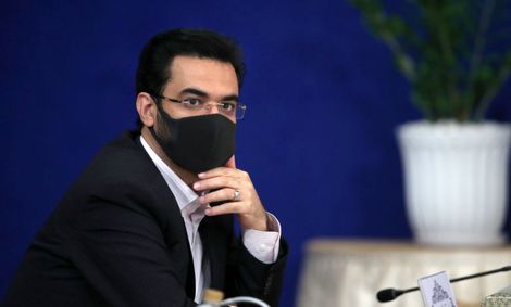 زمانی که وزیر بودم در لحظه علت کاهش سرعت اینترنت را متوجه میشدم