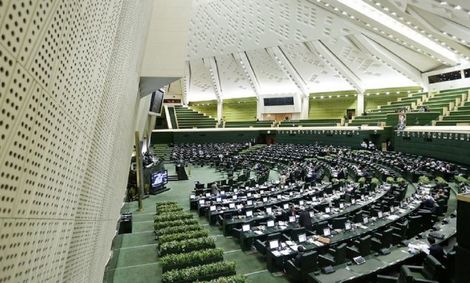 مجازات همکاری عالمانه با گردانندگان سایت‌های شرط‌بندی تصویب شد