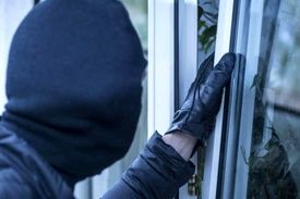امنیت صندوق امانات یا فریزر و بالش؟!