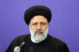 رییسی:مدیران خسته به حاشیه بروند