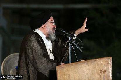میگویند بین شاه و جمهوری اسلامی شاه را انتخاب میکنیم؛ علما ماه شب چهارده هستند