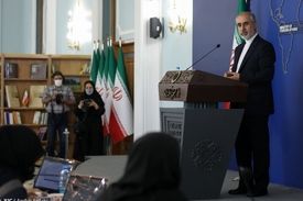 در مذاکرات لغوتحریم‌ها احساسی عمل نخواهیم کرد