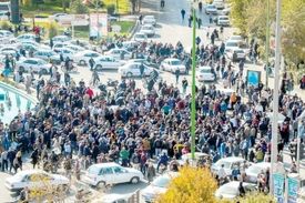 با مجوز اعتراض کنید