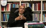 خرمشاهی، حقوقدان: وقتی مامور پلیس (حالا چه طرفدار آقای جلیلی باشد یا نباشد اصلا مهم نیست،) به سمت طرفداران دکتر پزشکیان هجوم می‌آرود و حمله می‌کند، تخلف است و مستحق برخورد قانونی است.