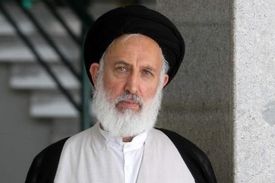 آیت‌الله ایازی: کلینیک ترک بی‌حجابی بیشتر یک کار طنز است/ چرا امر به معروف فقط شده مسئله حجاب؟
