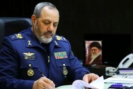 وزیر دفاع به ونزوئلا سفر کرد