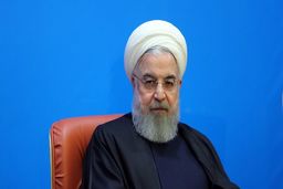 رئیس‌جمهور: دست سپاه و وزارت دفاع و بهره‌برداران از توان موشکی را می‌بوسیم/ تحریم رهبری، احمقانه بود