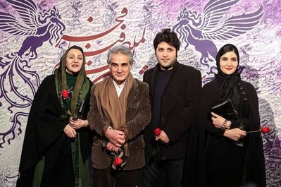 پدرم همین لحظه در کنار ماست