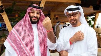 پشت پرده یک دیدار