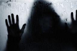 تجاوز به دختر جوان به‌خاطر بدهی یک میلیونی