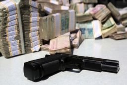 دردسر پلیس بازی آقای کارگردان